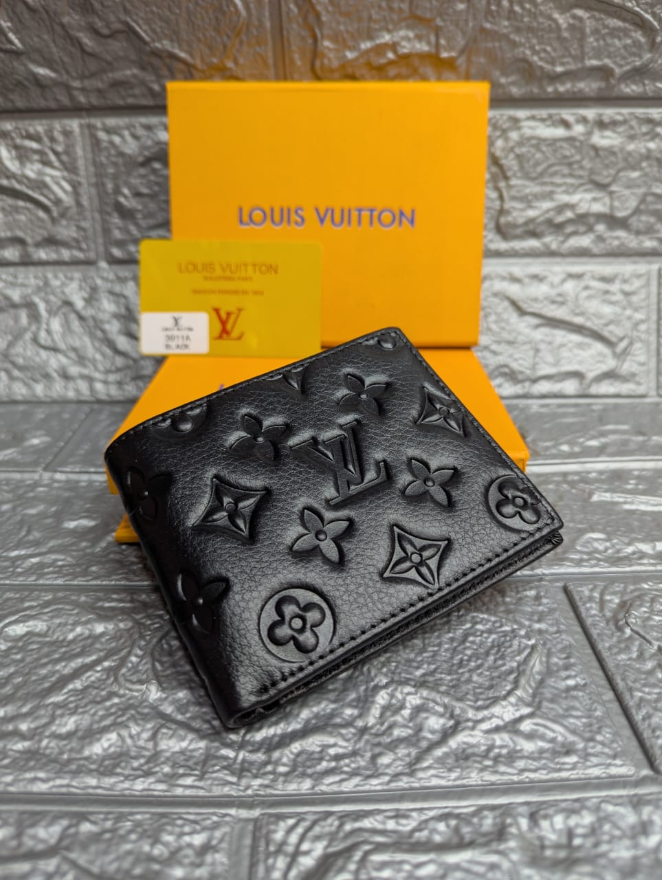 LOUIS VUITTON-BIFOLD WALLET