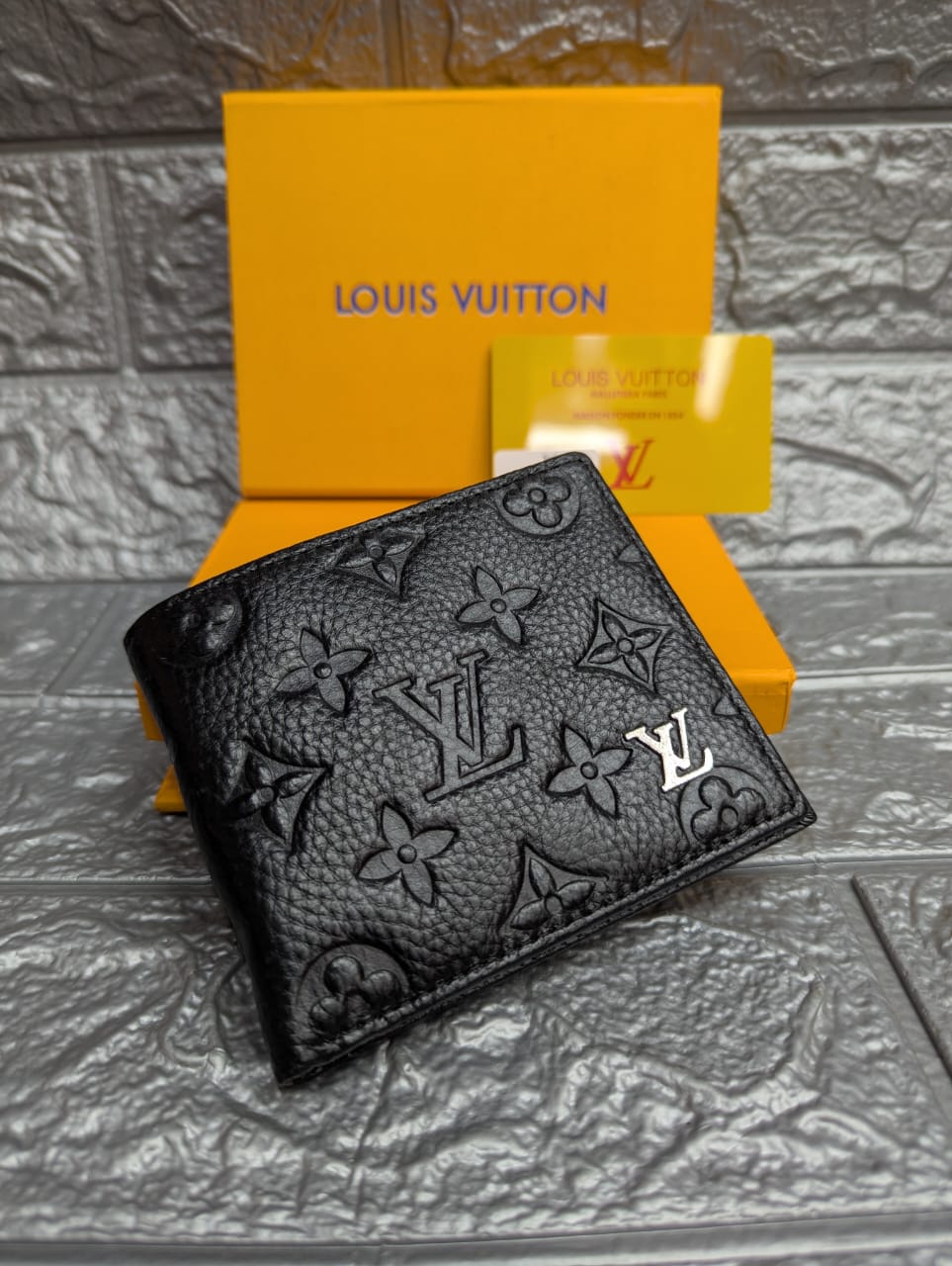 LOUIS VUITTON-BIFOLD WALLET