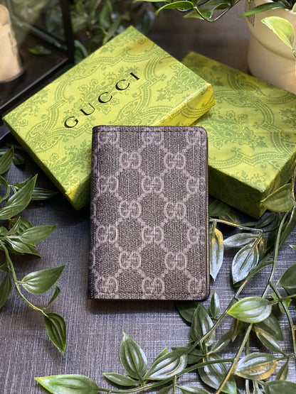 GUCCI-BIFOLD CARDHOLDER