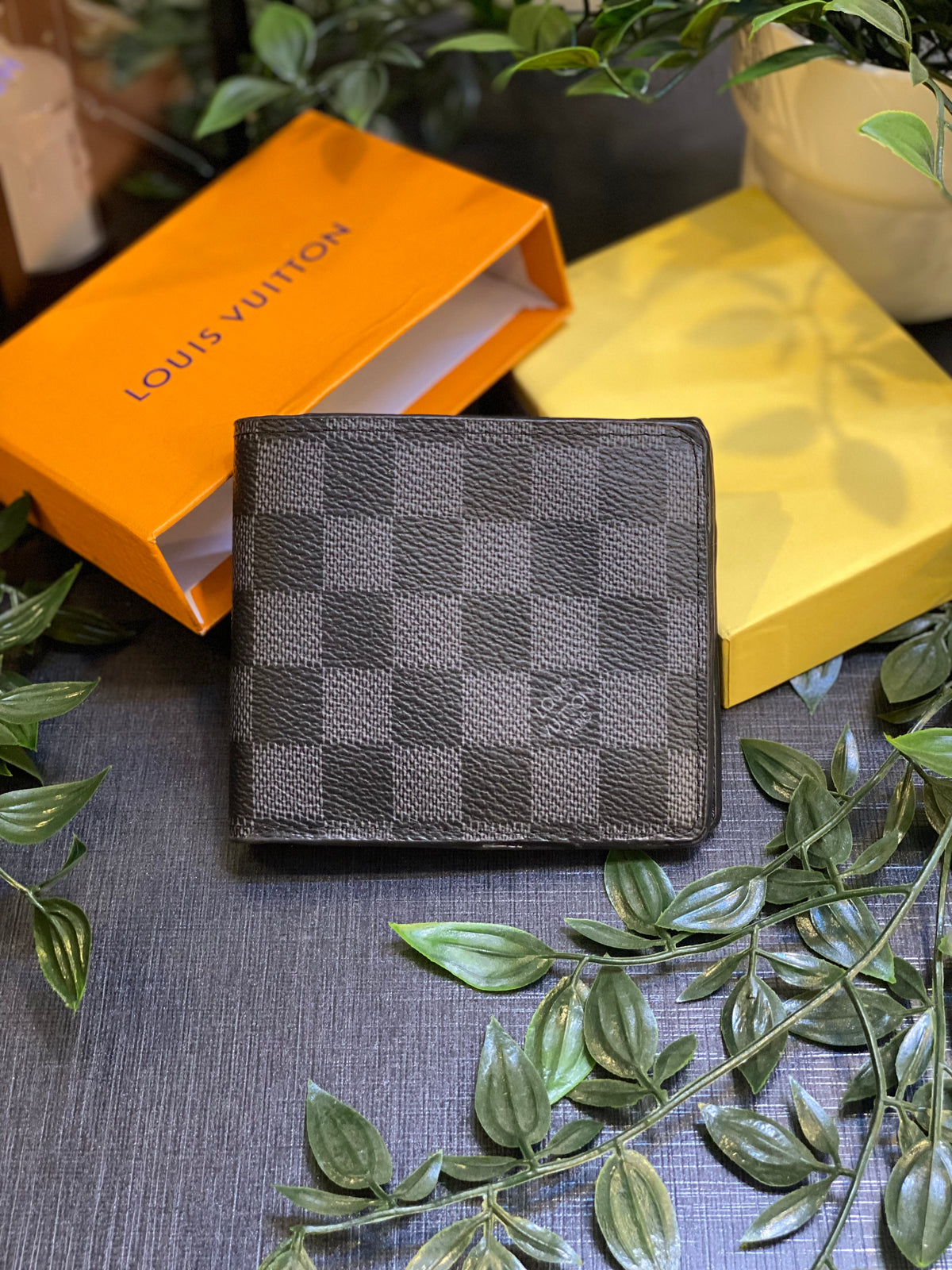 LOUIS VUITTON-BIFOLD WALLET